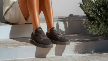 Spring walks in style: the most comfortable shoes for outdoors